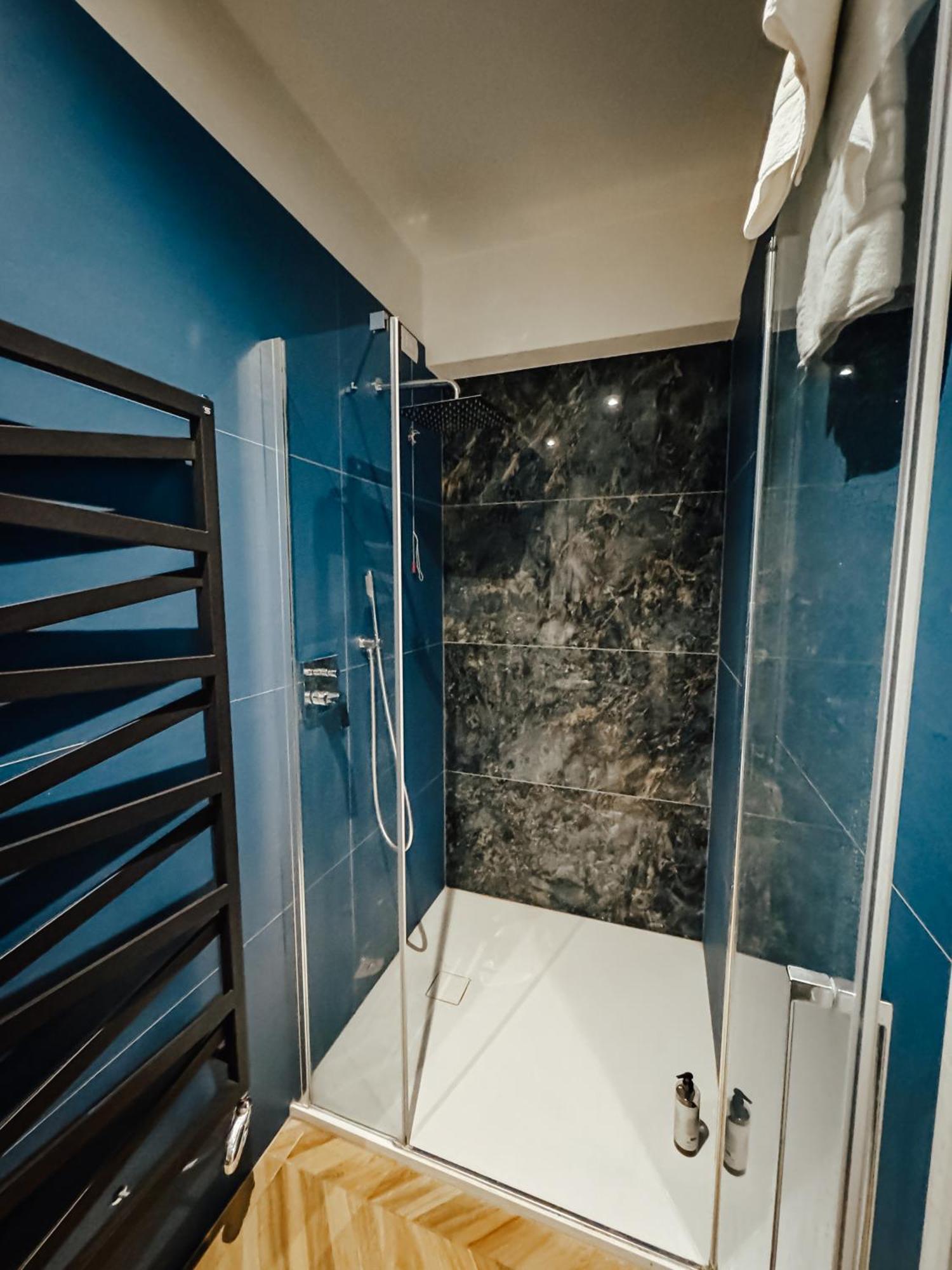 C House Rooms Lake Пескиера дел Гарда Екстериор снимка