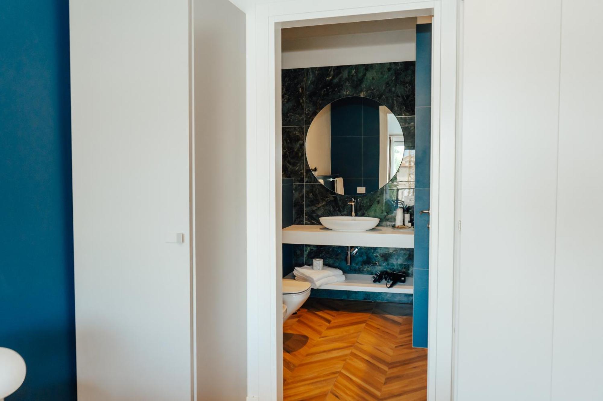 C House Rooms Lake Пескиера дел Гарда Екстериор снимка