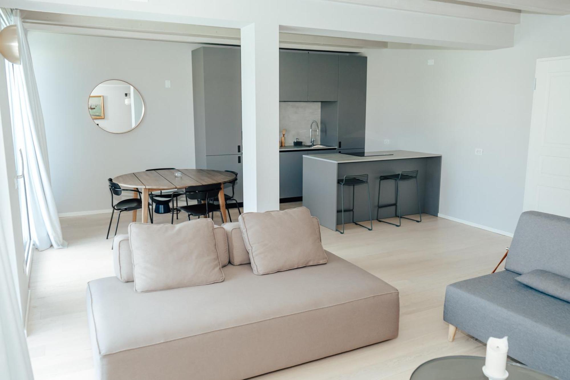 C House Rooms Lake Пескиера дел Гарда Екстериор снимка